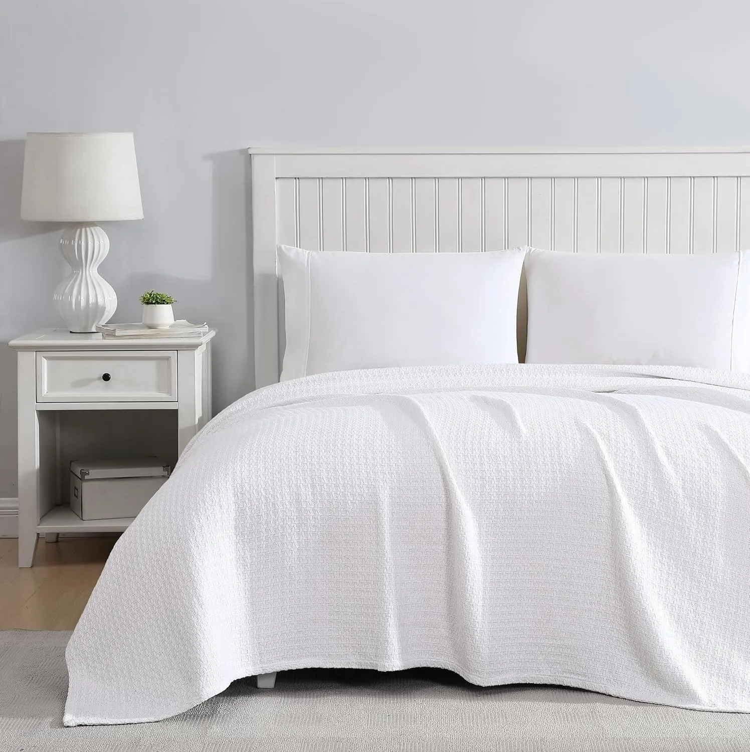 Beatrice Home Fashions Grand Hotel Lightweight All-Natural 100% Cotton Waffle Weave Blanket, Full/Queen, White