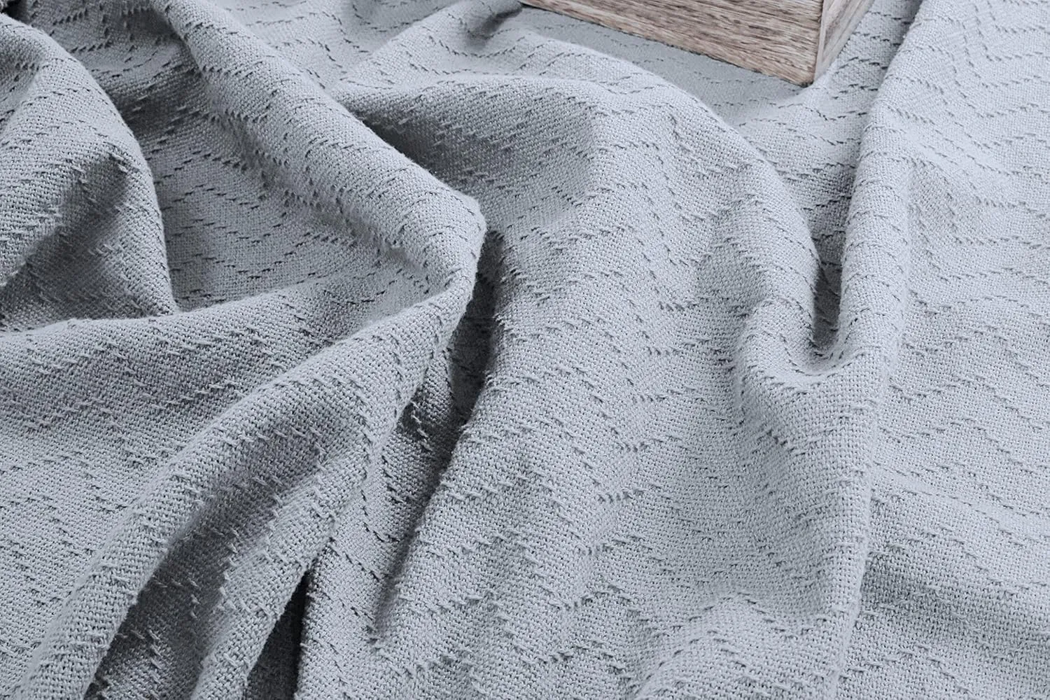 BELIZZI HOME 100% Cotton Bed Blanket, Breathable Thermal Blanket Twin Size, Soft Chevron 60''x90'', Perfect for Layering Any All Season, Light Grey