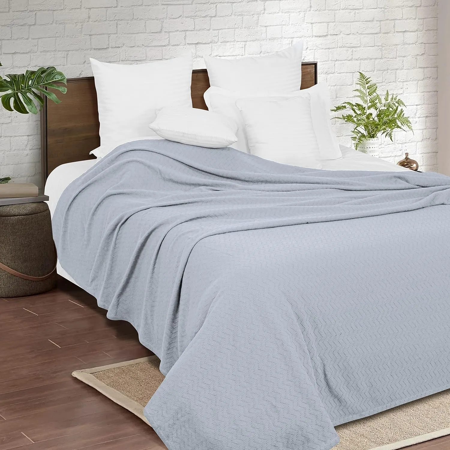 BELIZZI HOME 100% Cotton Bed Blanket, Breathable Thermal Blanket Twin Size, Soft Chevron 60''x90'', Perfect for Layering Any All Season, Light Grey