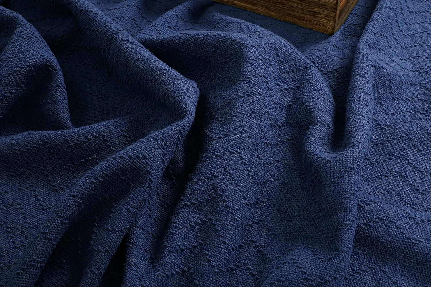 BELIZZI HOME 100% Cotton Bed Blanket, Breathable Thermal Blanket Twin Size, Soft Chevron 60''x90'', Perfect for Layering Any All Season, Navy Blue