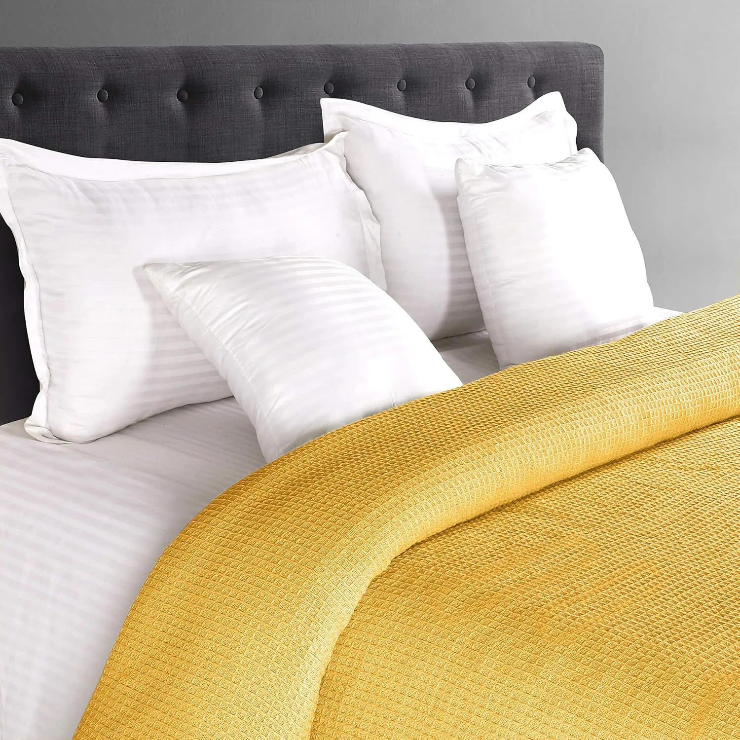 GLAMBURG 100% Cotton Thermal Bed Blanket, Breathable Waffle Blanket, Twin Size, All Season, Mustard Yellow
