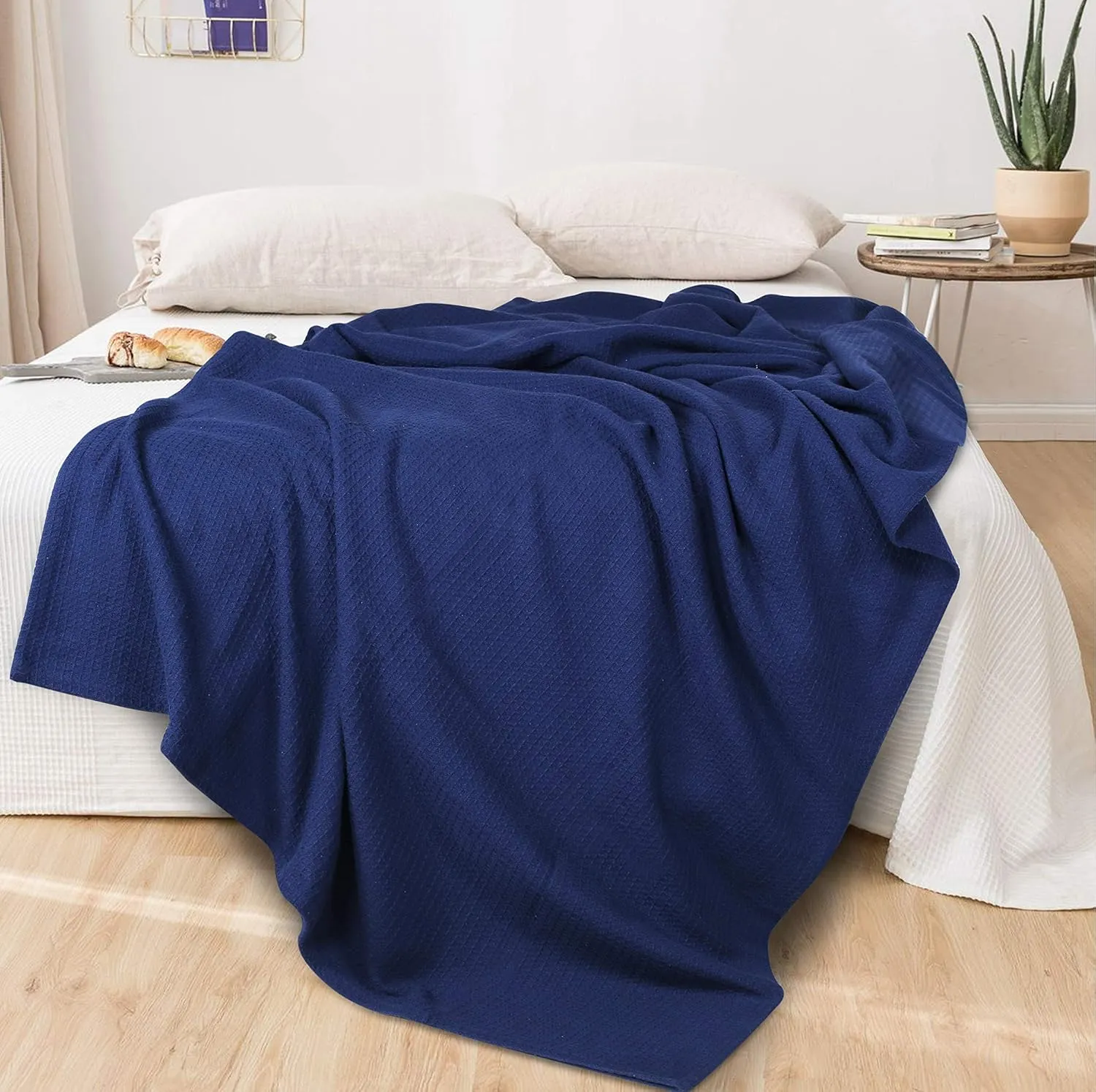 Glamburg 100% Cotton Thermal Blanket, Breathable Waffle Blanket, King Size, All Season, Navy Blue