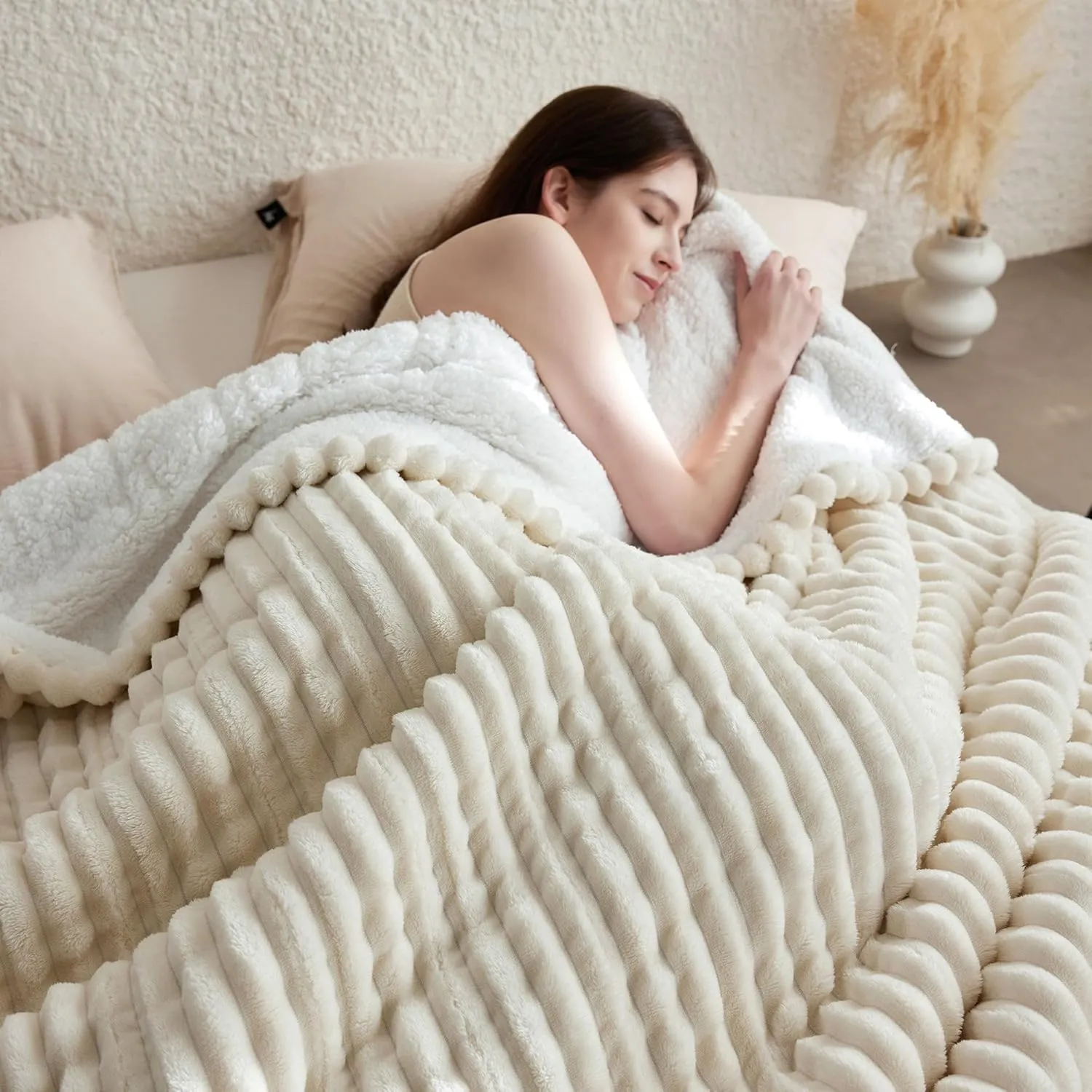 Heated Blanket Electric Throw - Soft Heating Blankets with Wireless Remote Controller, 5 Heat Setting & 1-12 Time Settings, Warm Flannel Sherpa Blanket Gift for Family (Beige, 50"×60")