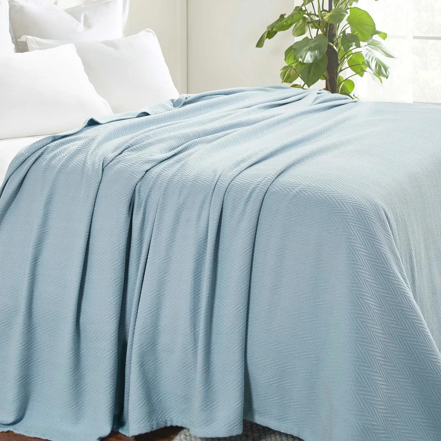 Hroo Collection Premium Thermal Blanket - Light Blue Woven Reversible Ultra-Soft and Warm Herringbone Blanket for Bed/Couch, King, 108" x 90" - 100% Cotton