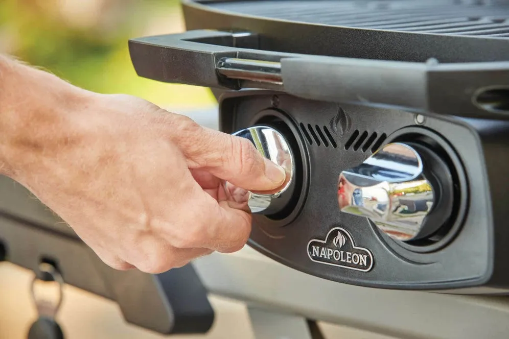 Napoleon TravelQ Pro285X Portable Gas Grill