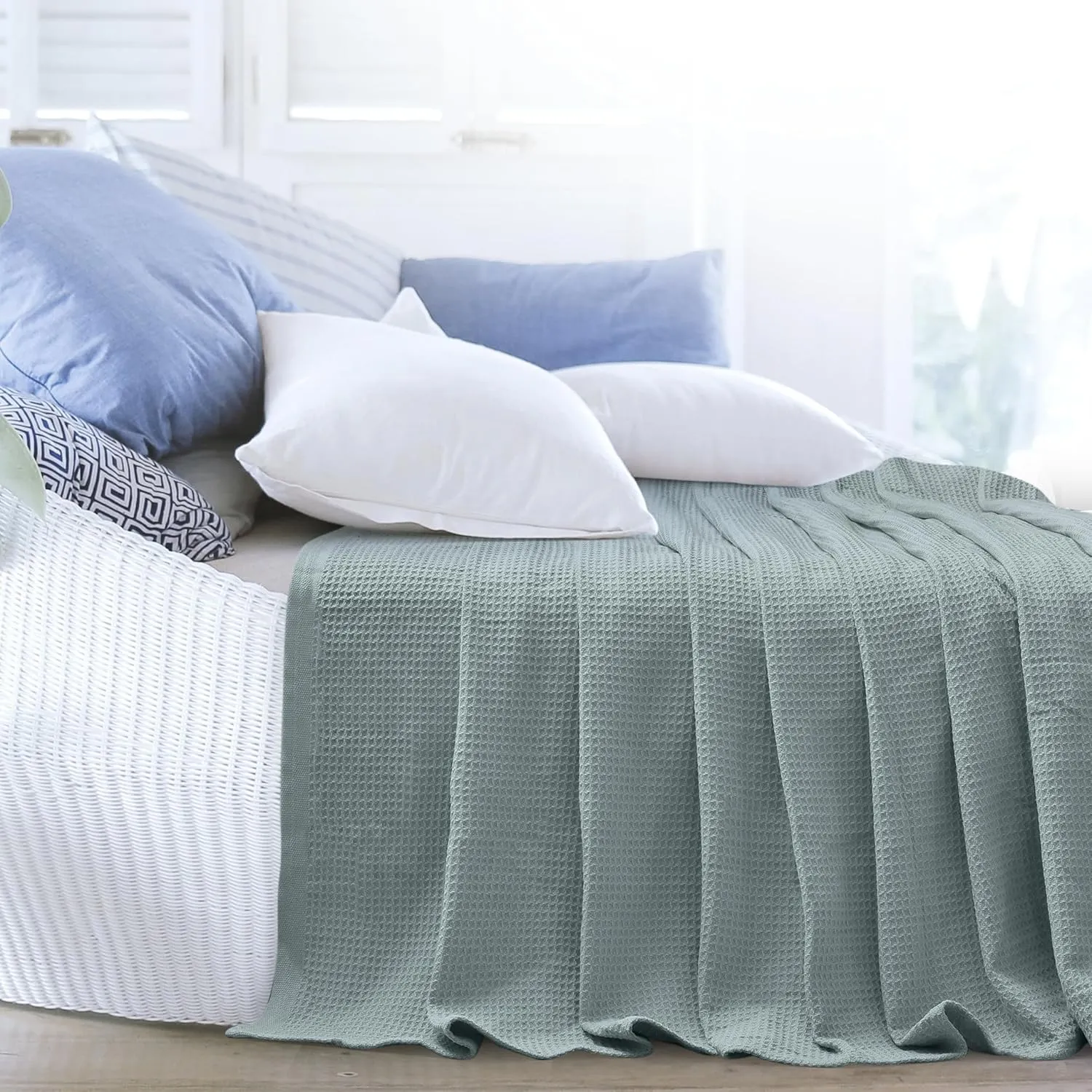 NesteriaHome 100% Cotton Blanket Waffle Weave Mint 405 GSM 90x90 Inches Soft Thermal Blanket Queen Size Lightweight, Breathable & Durable Summer Throw Blanket for Bed, Couches and Living Room