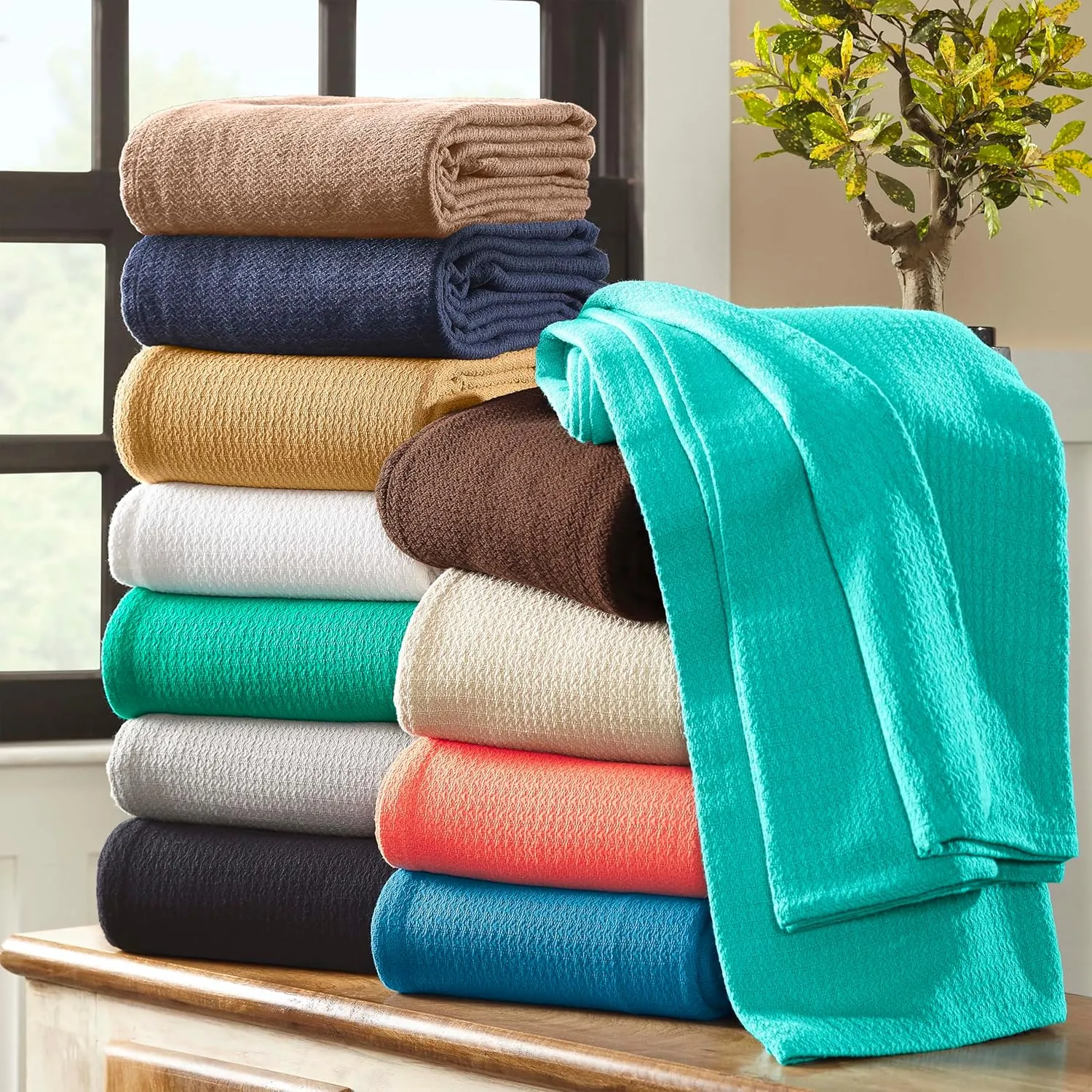 Superior Waffle Weave Cotton Blanket, for Picnic, Beach, Traveling or Camping, Comfy Blanket, Bedroom Decor, Essentials, Cover for Bed, Couch, Lounging, Honeycomb Knit, Full/Queen, Black