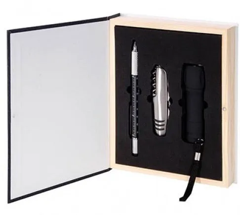 THE EXECUTIVE BOOK OF ESSENTIALS