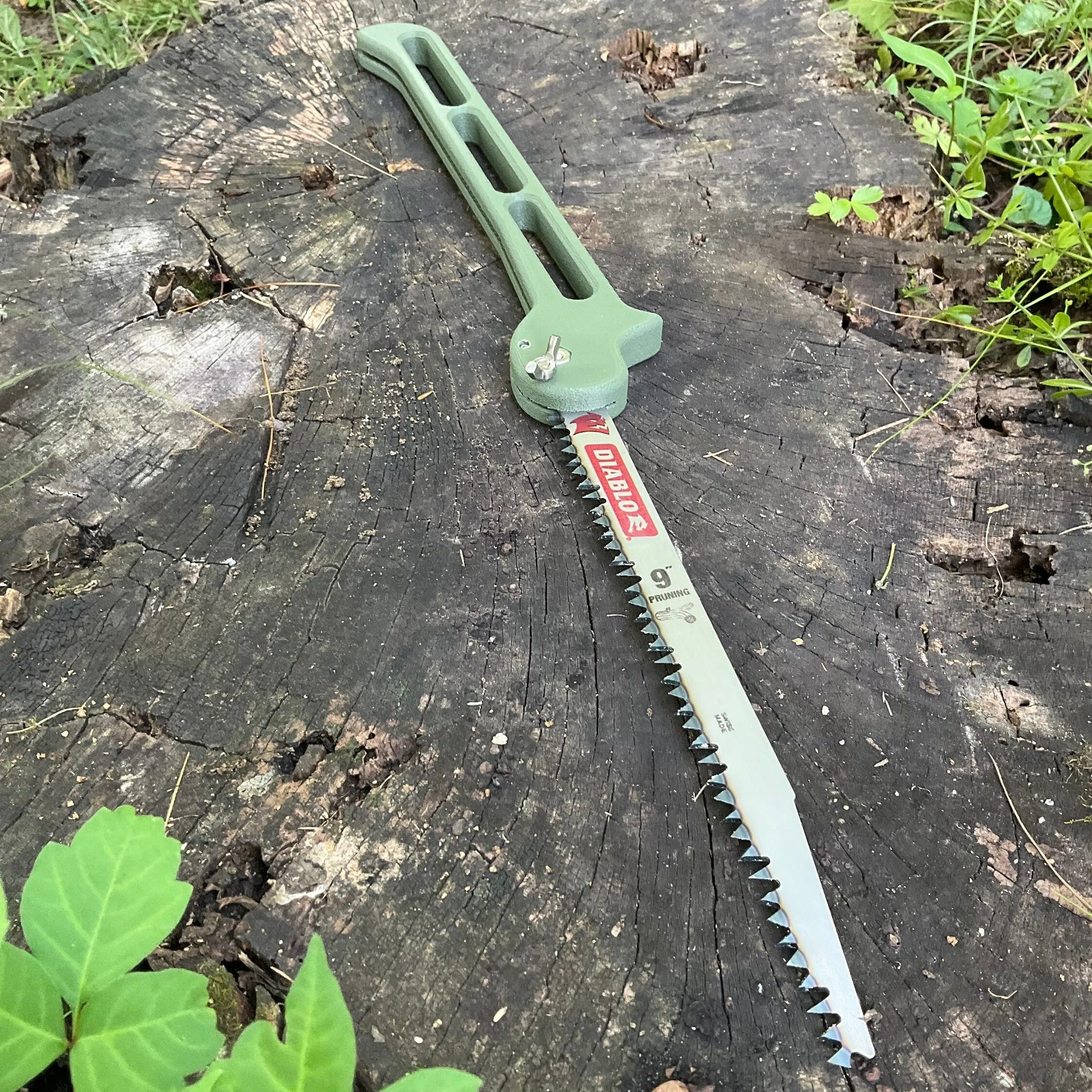 Ultralight 9" Folding Saw with Hardened Steel Blade