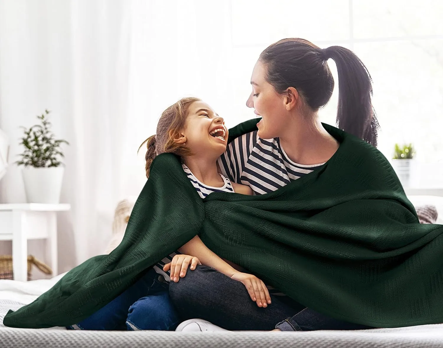 Utopia Bedding Forest Green 100% Cotton Blanket [Queen Size - 90x90 Inch] 350GSM Lightweight, Soft and Breathable Thermal Blanket for All Seasons