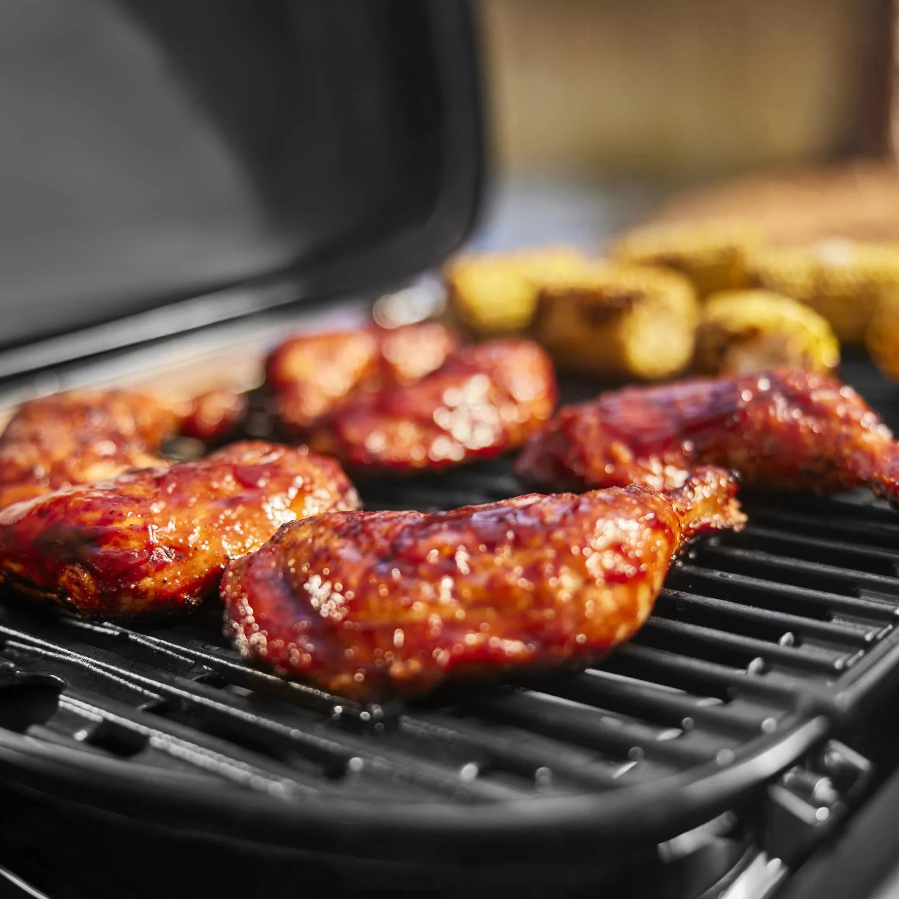 Weber 1500460 Weber Traveler® Compact Portable Gas Grill - Black
