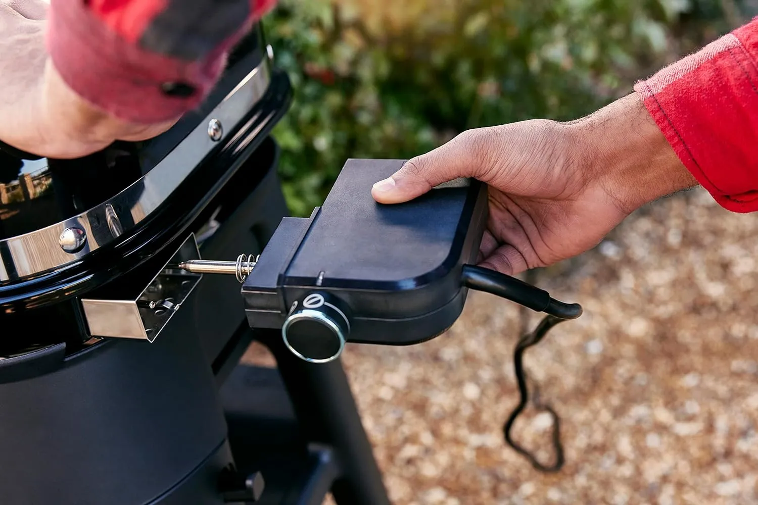Weber Lumin Compact Outdoor Electric Barbecue Grill, Black - Great Small Spaces such as Patios, Balconies, and Decks, Portable and Convenient